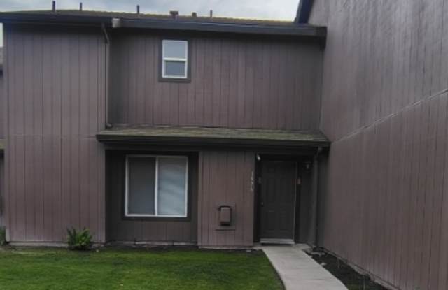 1976 Whitley Avenue - 1976 Whitley Avenue, Corcoran, CA 93212