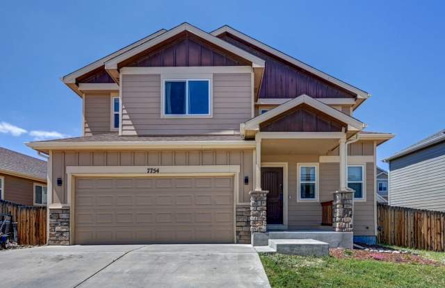 FANTASTIC 3 BEDROOM 3 BATHROOM LOCATED IN MESA RIDGE!!! - 7754 Landover Lane, Fountain, CO 80817