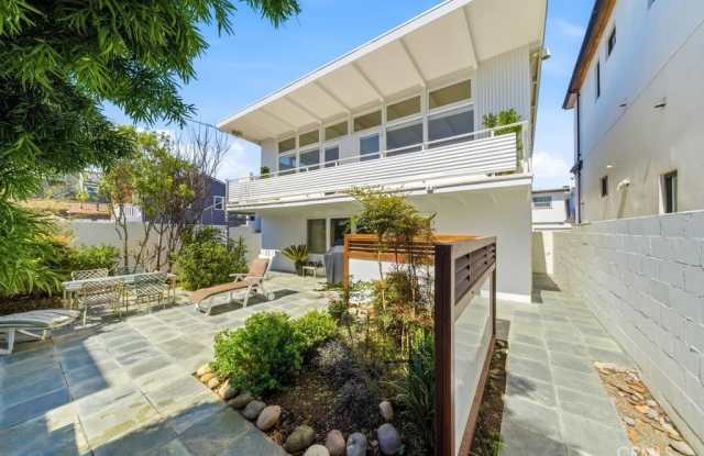 1210 W Oceanfront 1/2 photos photos