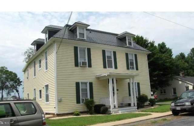 303 SHENANDOAH Avenue unit: 4 - 303 Shenandoah Avenue, Edinburg, VA 22824