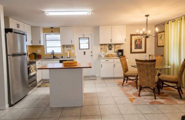 184 Hibiscus Dr Gallery 1