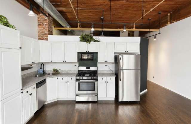 1801 S MICHIGAN Avenue Gallery 2