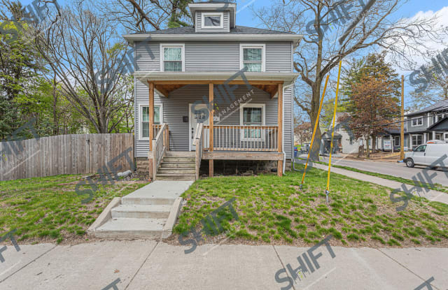 959 Logan St SE photos photos