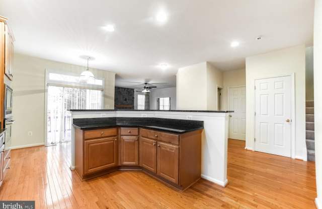 4959 CROOKED CREEK COURT Gallery 3