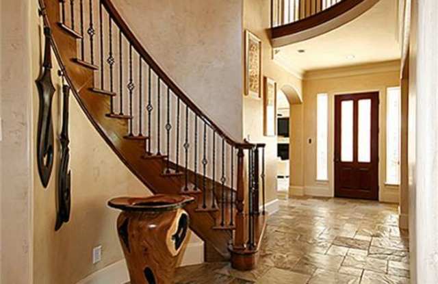 828 Seagler Road Gallery 4