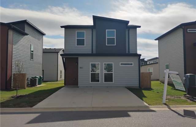 851 New York  AVE - 851 New York Avenue, Centerton, AR 72713