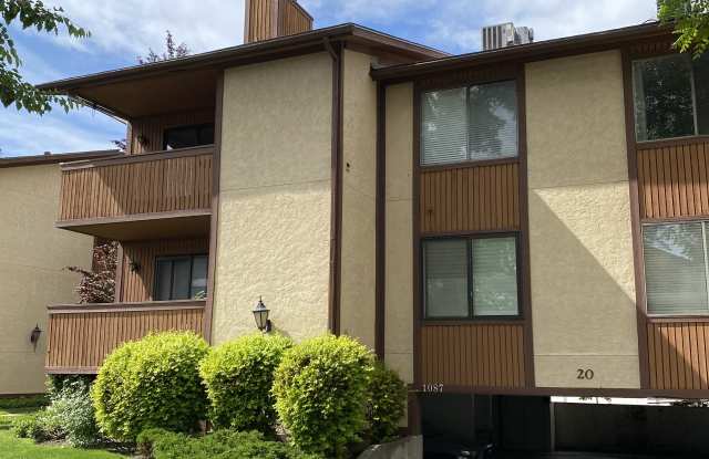 1087 Countrywoods Circle - 1087 Countrywoods Circle, Cottonwood Heights, UT 84047 1087 Countrywoods Circle - 1087 Countrywoods Circle, Cottonwood Heights, UT 84047