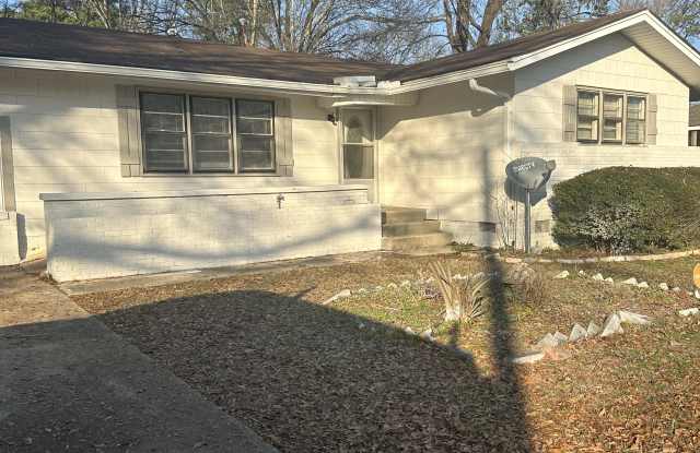 205 Mc Crary Dr Gallery 2