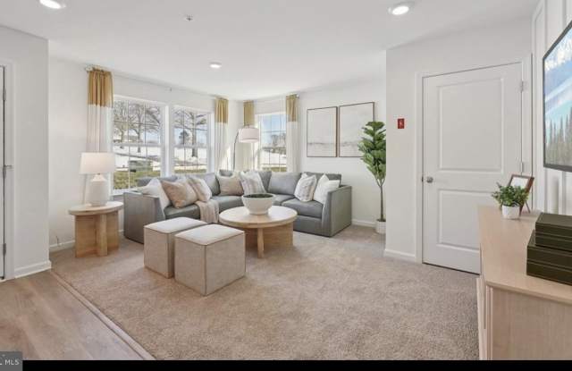 104 SPENCER WAY Gallery 3