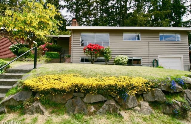 13516 N Park Ave N - 13516 North Park Avenue North, Seattle, WA 98133