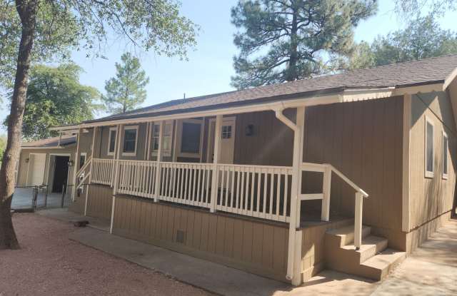 Updated 2 bed + bonus room / 2 bath home photos photos