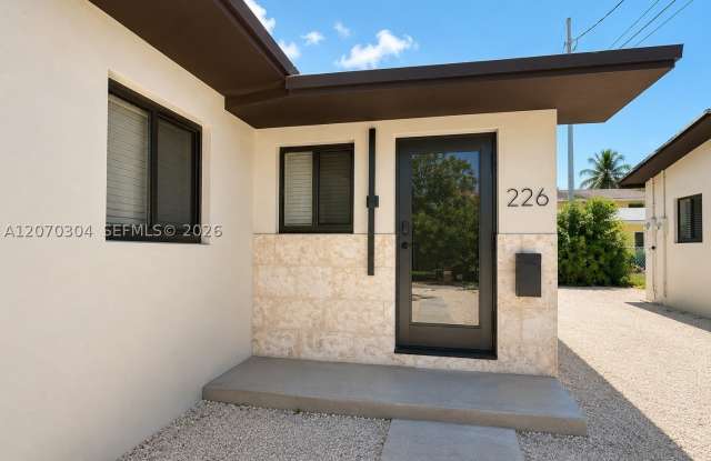 226 Hispanola Rd Gallery 1