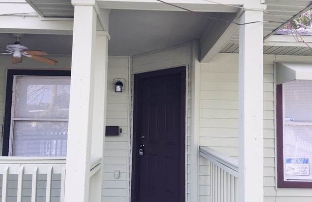 814 Bentley Street Gallery 2
