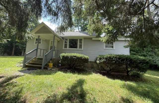 103 Edgewood Ln Gallery 2