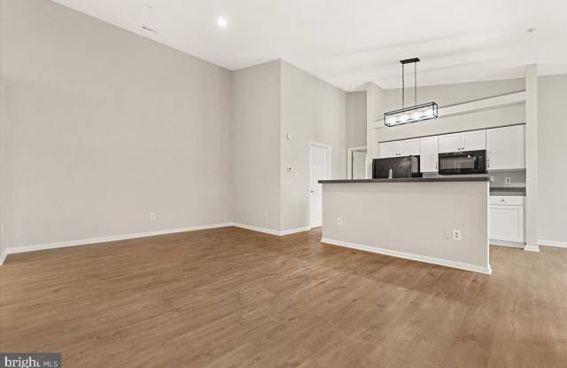 2400 DOMINION Drive Gallery 2
