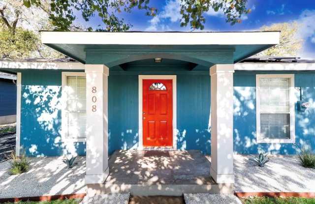 Incredible Downtown Round Rock Home for Rent photos photos