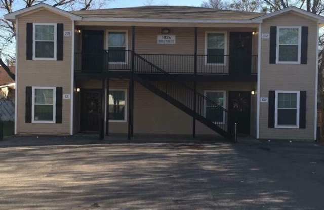 1026 Tarleton St - 101 photos photos