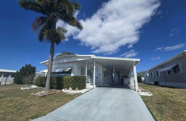 303 50th Ave. Plz. West photos photos