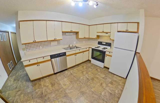 3D Tour Available - Beautiful Townhome + Patio + Easy Highway Access to Seth Child Ave + Washer & Dryer Included! Available Now! Gallery 1