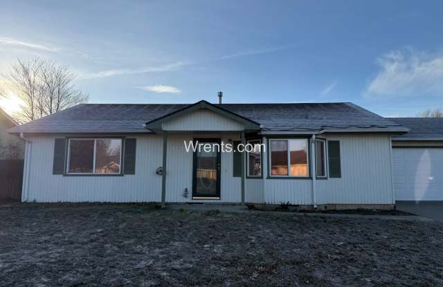 Welcome to this charming 2 bed, 2 bath rancher in Airway Heights! photos photos