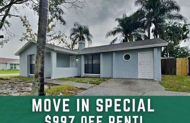 9402 Lonsdale Court - 9402 Lonsdale Court, Town 'n' Country, FL 33615
