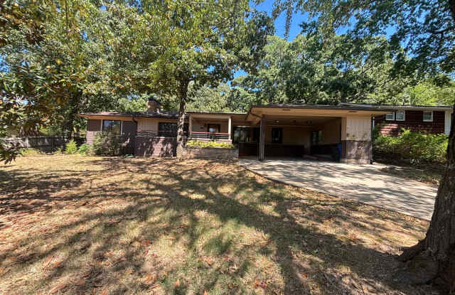 Charming Mid-Century Modern Home Just Minutes from the U of A! photos photos