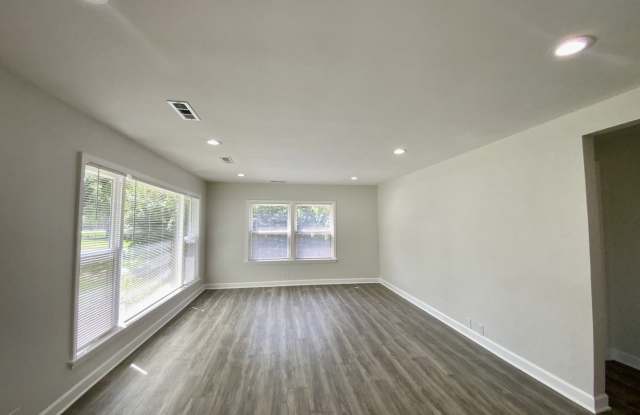 340 Sanders Road Gallery 4