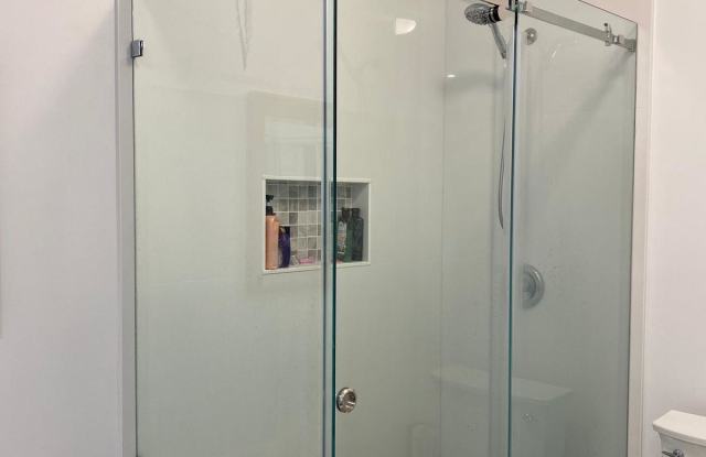 5770 Coach House Circle Gallery 2