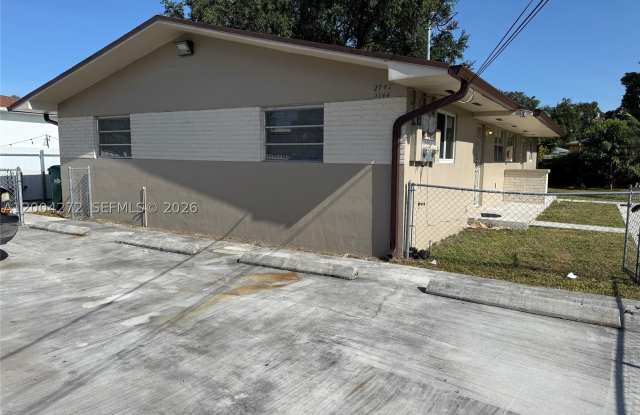 2742 NW 49th St photos photos