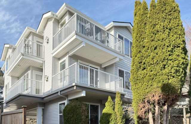 2111 Waverly Place North - 2111 Waverly Place North, Seattle, WA 98109