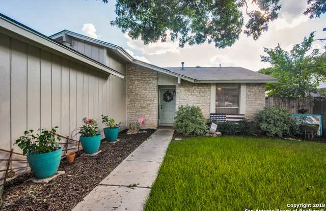 14431 BLUEWOOD DR Gallery 2
