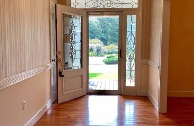 7943 Lake Ridge Dr. Gallery 2