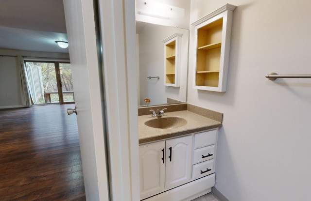 630 Watersedge Drive Gallery 3