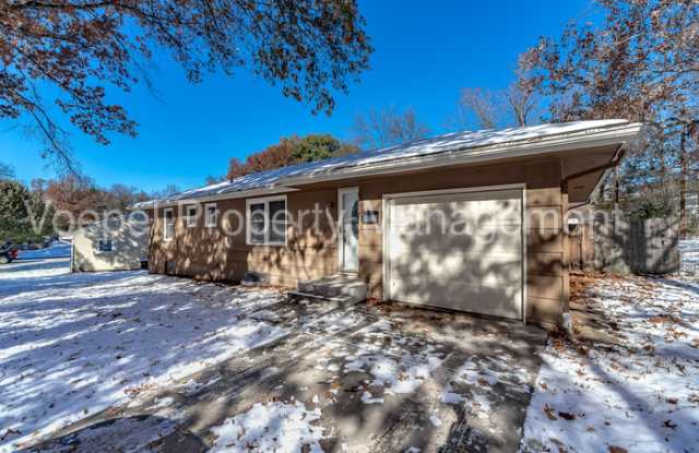 3004 East 107th Terrace - 3004 East 107th Terrace, Kansas City, MO 64137