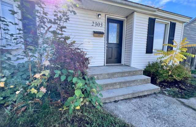 3 bedroom, 1 bathroom (one egress room) Single Family Home Available now! Gallery 3