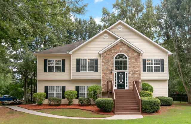Impressive 4 Bed, 3 Bath Home with Fenced Yard photos photos