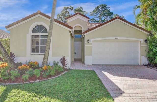 8452 NW 47th St photos photos