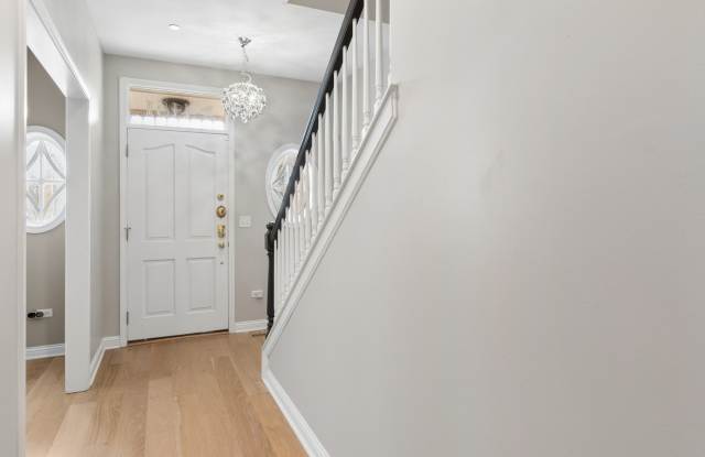 4151 ROYAL MEWS Circle Gallery 4