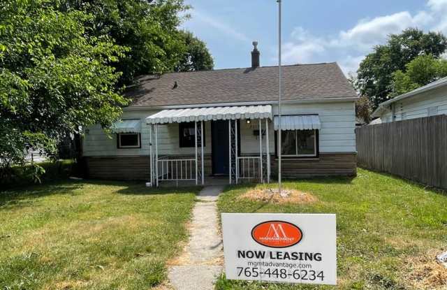 3 Bedroom Home with Backyard and Garage! photos photos