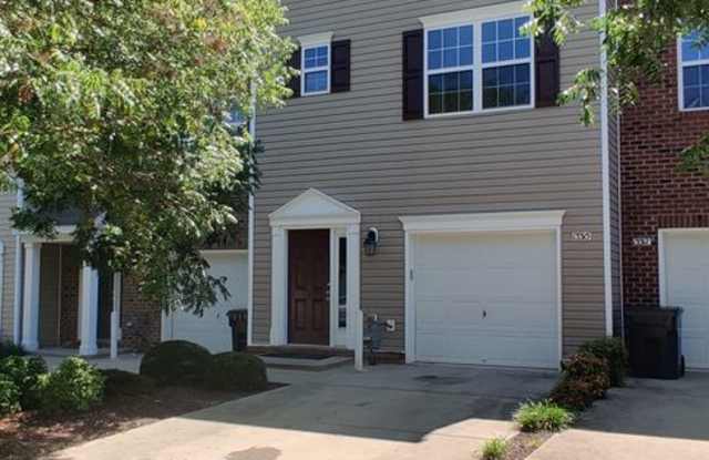 4 bedroom townhome with garage photos photos 4 bedroom townhome with garage photos photos