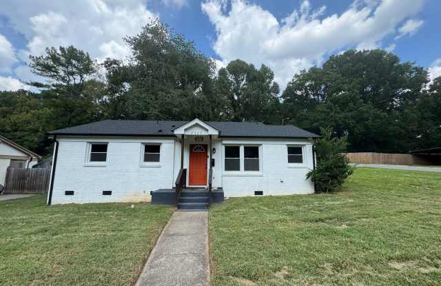 2527 Dora Dr. Gallery 1