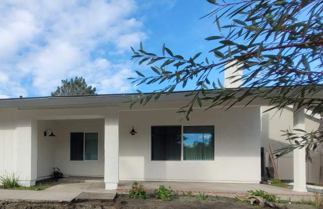 2557 Felinda Way - 2557 Felinda Way, Oceanside, CA 92056