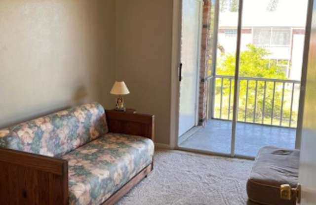 3BR/2BA St. Petersburg Condo in Patriot Square with In-Unit Laundry & Community Pools $2,100/mo Gallery 4