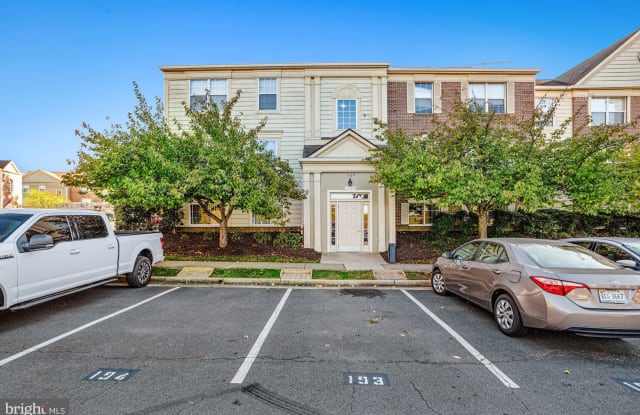 1129 HUNTMASTER TERRACE NE - 1129 Huntmaster Terrace Northeast, Leesburg, VA 20176