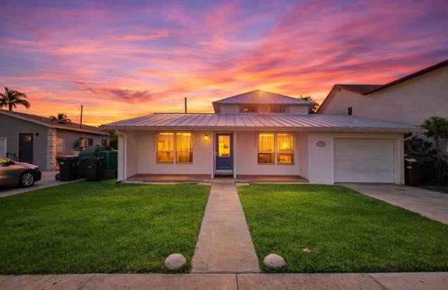 1828 N Palmway photos photos