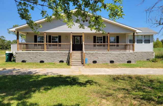 Spacious 4B/3B Home Available on 4.75 Acres - 6927 Starboard Drive, Calcasieu County, LA 70605 Spacious 4B/3B Home Available on 4.75 Acres - 6927 Starboard Drive, Calcasieu County, LA 70605