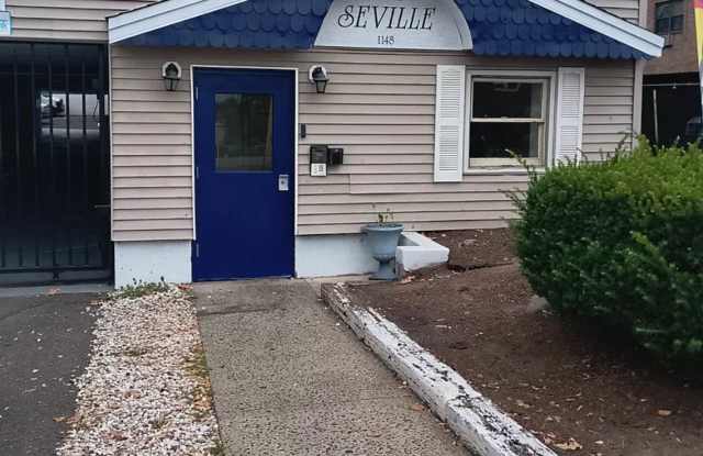2BR Apartment Available in Bridgeport! (William Street) photos photos