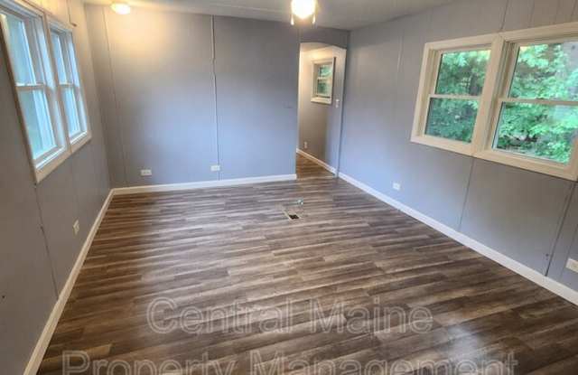 16 Austin Dr. Gallery 4