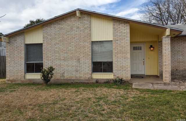 5927 CLIFF ROCK DR photos photos