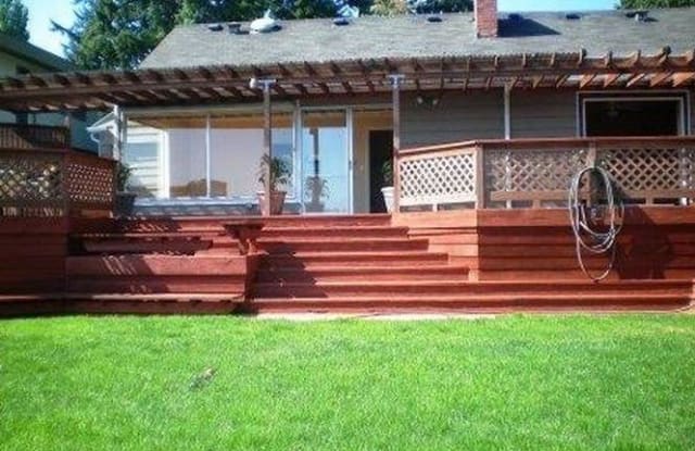 10732 Durland Avenue Northeast - 10732 Durland Avenue Northeast, Seattle, WA 98125